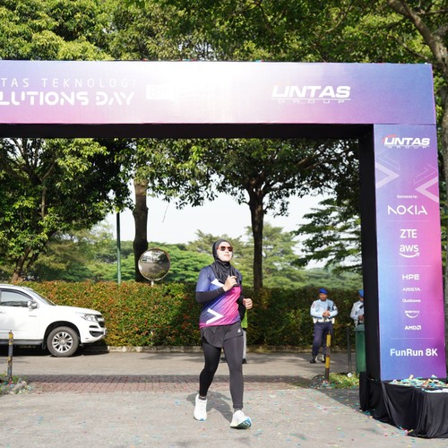 Race photo from LINTAS TEKNOLOGI SOLUTIONS DAY