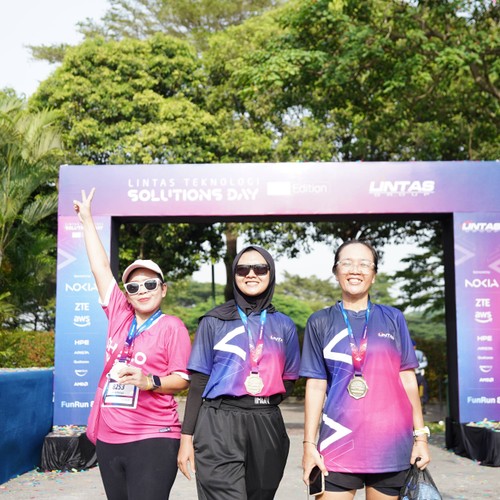 Race photo from LINTAS TEKNOLOGI SOLUTIONS DAY