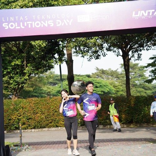Race photo from LINTAS TEKNOLOGI SOLUTIONS DAY