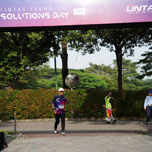 Race photo from LINTAS TEKNOLOGI SOLUTIONS DAY