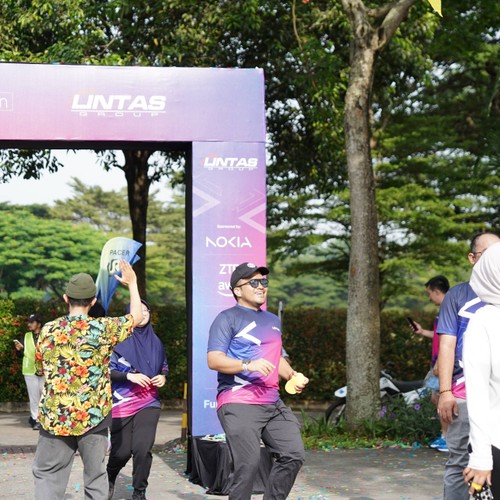 Race photo from LINTAS TEKNOLOGI SOLUTIONS DAY
