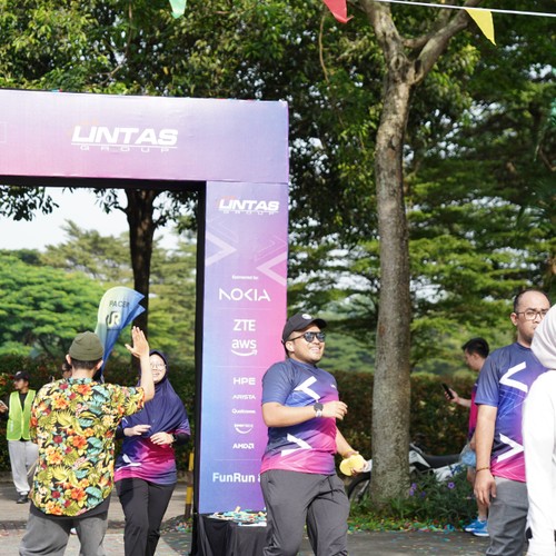 Race photo from LINTAS TEKNOLOGI SOLUTIONS DAY