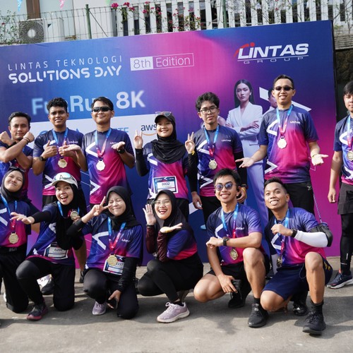 Race photo from LINTAS TEKNOLOGI SOLUTIONS DAY