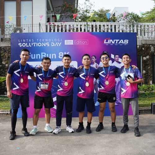 Race photo from LINTAS TEKNOLOGI SOLUTIONS DAY
