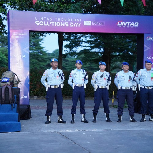 Race photo from LINTAS TEKNOLOGI SOLUTIONS DAY