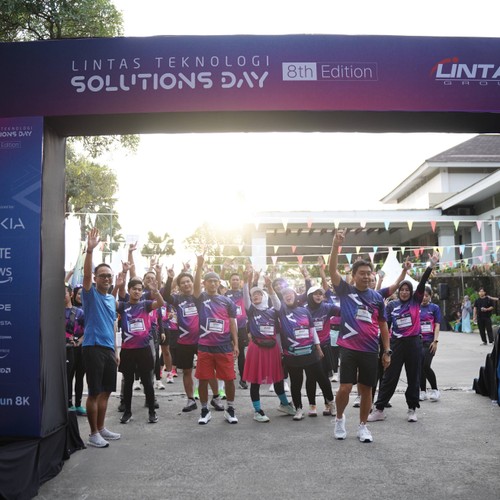 Race photo from LINTAS TEKNOLOGI SOLUTIONS DAY