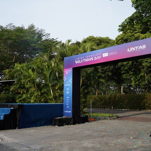 Race photo from LINTAS TEKNOLOGI SOLUTIONS DAY