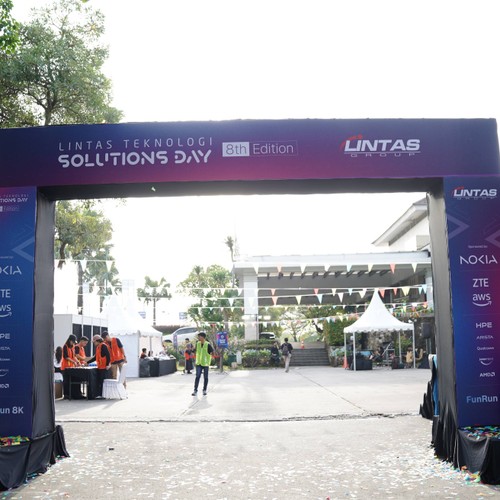 Race photo from LINTAS TEKNOLOGI SOLUTIONS DAY