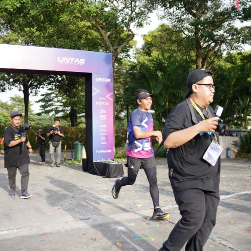 Race photo from LINTAS TEKNOLOGI SOLUTIONS DAY