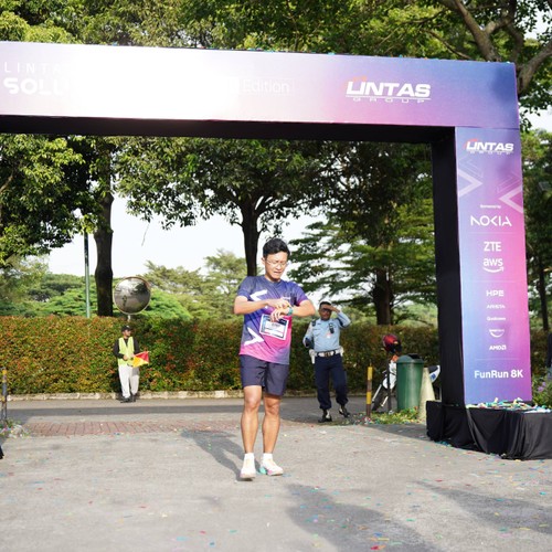Race photo from LINTAS TEKNOLOGI SOLUTIONS DAY
