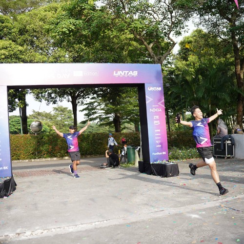Race photo from LINTAS TEKNOLOGI SOLUTIONS DAY