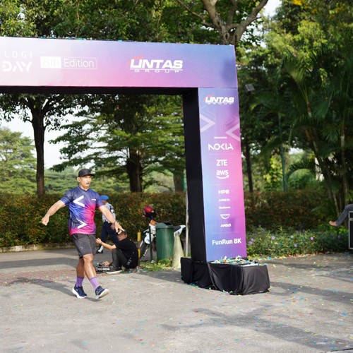 Race photo from LINTAS TEKNOLOGI SOLUTIONS DAY