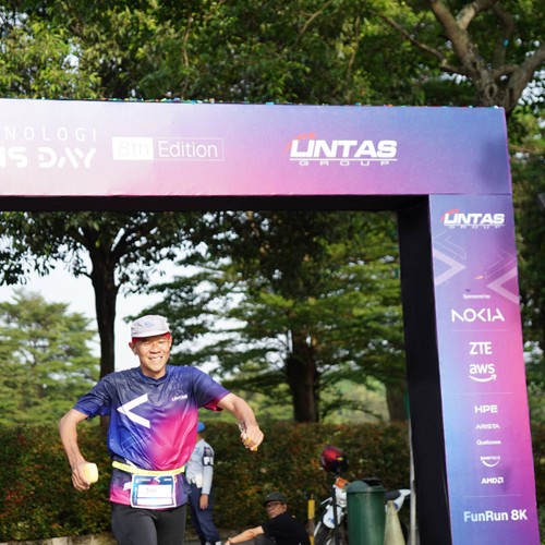 Race photo from LINTAS TEKNOLOGI SOLUTIONS DAY