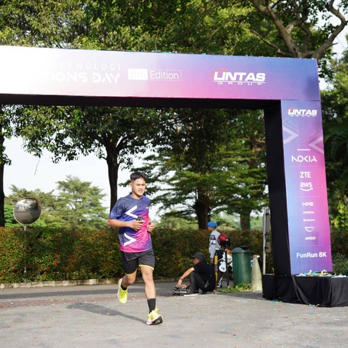 Race photo from LINTAS TEKNOLOGI SOLUTIONS DAY