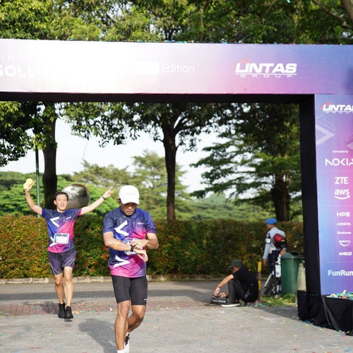 Race photo from LINTAS TEKNOLOGI SOLUTIONS DAY