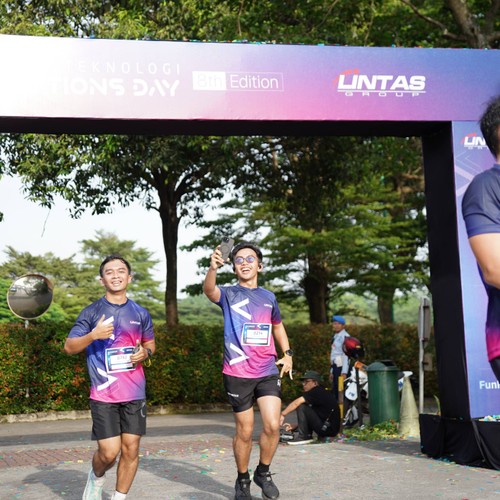Race photo from LINTAS TEKNOLOGI SOLUTIONS DAY
