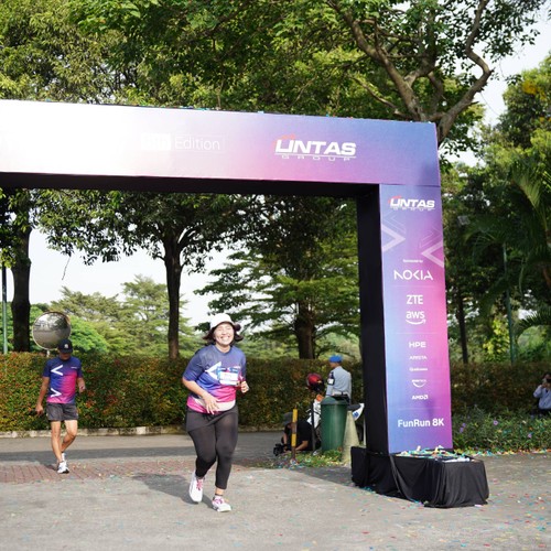 Race photo from LINTAS TEKNOLOGI SOLUTIONS DAY