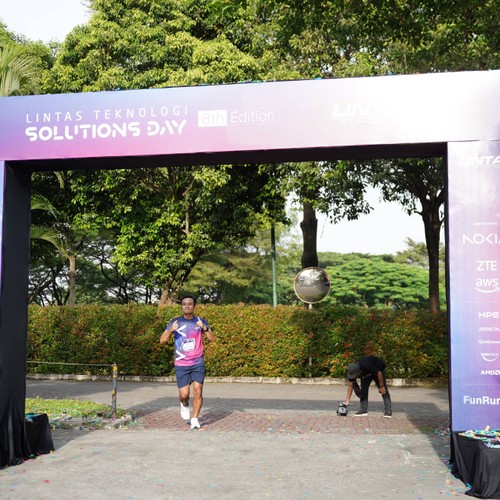 Race photo from LINTAS TEKNOLOGI SOLUTIONS DAY