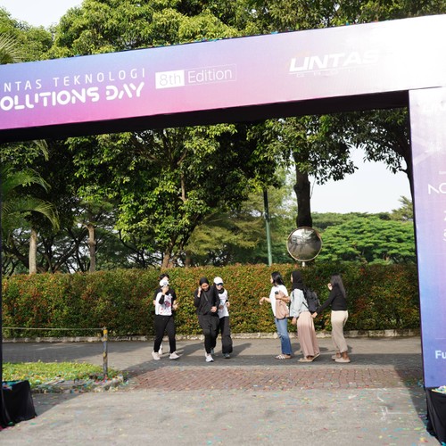 Race photo from LINTAS TEKNOLOGI SOLUTIONS DAY