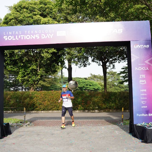 Race photo from LINTAS TEKNOLOGI SOLUTIONS DAY