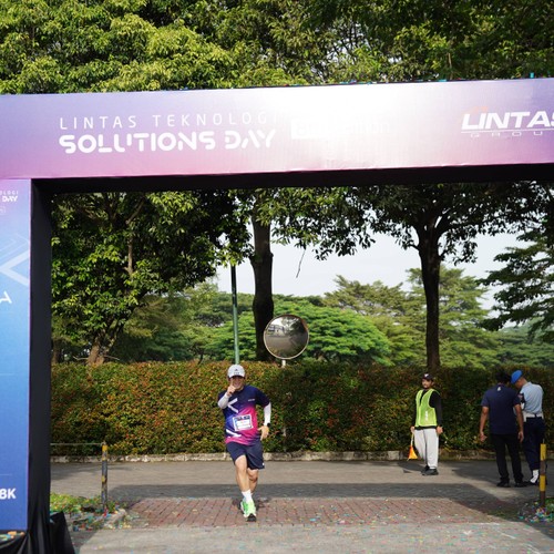 Race photo from LINTAS TEKNOLOGI SOLUTIONS DAY