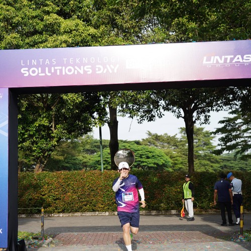 Race photo from LINTAS TEKNOLOGI SOLUTIONS DAY