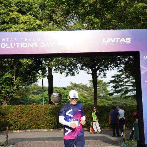 Race photo from LINTAS TEKNOLOGI SOLUTIONS DAY