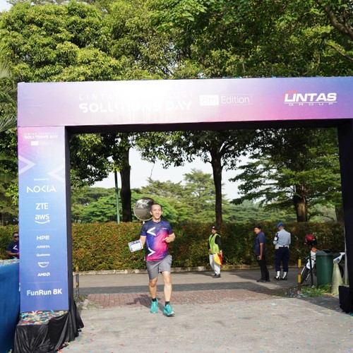 Race photo from LINTAS TEKNOLOGI SOLUTIONS DAY