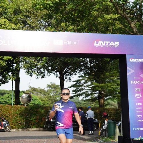 Race photo from LINTAS TEKNOLOGI SOLUTIONS DAY