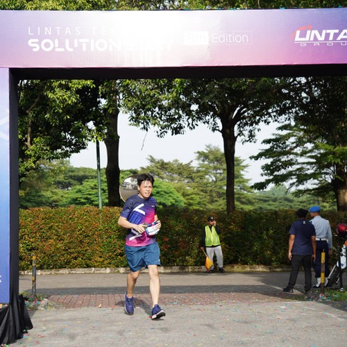 Race photo from LINTAS TEKNOLOGI SOLUTIONS DAY