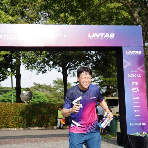 Race photo from LINTAS TEKNOLOGI SOLUTIONS DAY