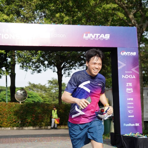 Race photo from LINTAS TEKNOLOGI SOLUTIONS DAY