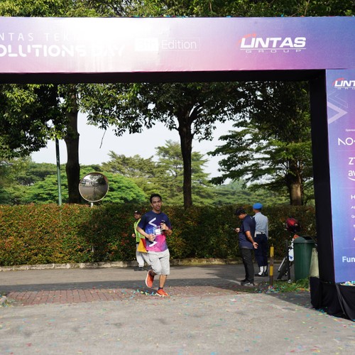 Race photo from LINTAS TEKNOLOGI SOLUTIONS DAY