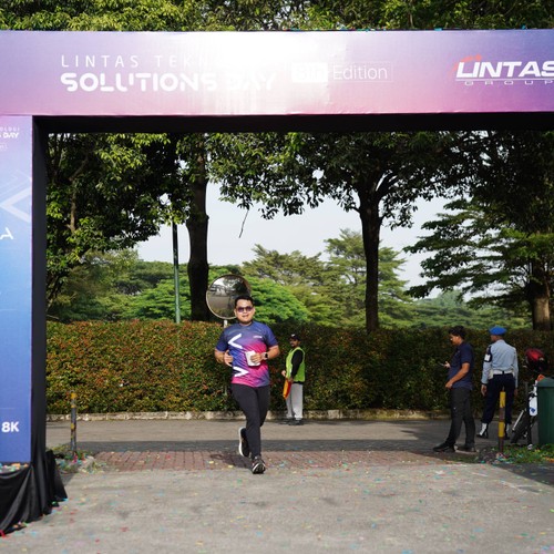 Race photo from LINTAS TEKNOLOGI SOLUTIONS DAY