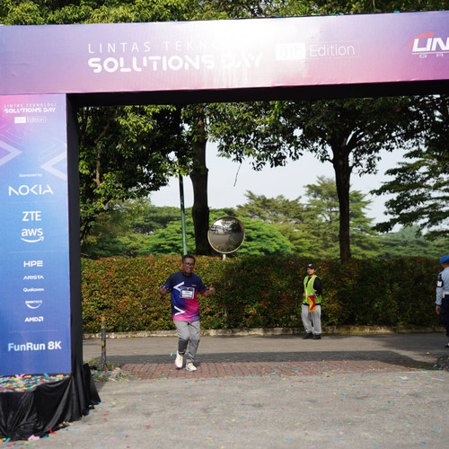 Race photo from LINTAS TEKNOLOGI SOLUTIONS DAY