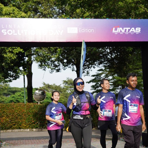 Race photo from LINTAS TEKNOLOGI SOLUTIONS DAY