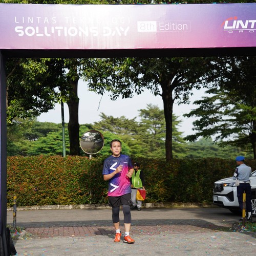 Race photo from LINTAS TEKNOLOGI SOLUTIONS DAY