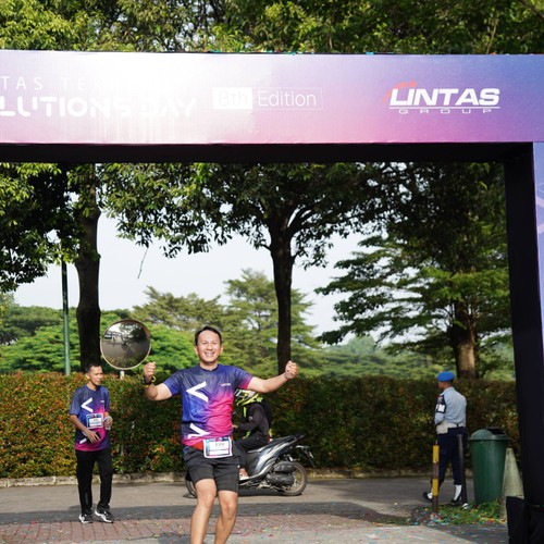 Race photo from LINTAS TEKNOLOGI SOLUTIONS DAY