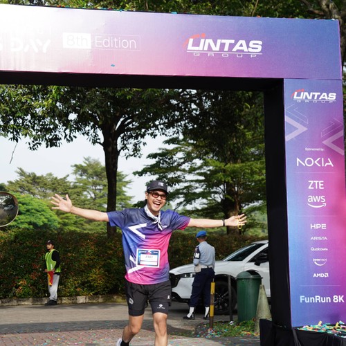 Race photo from LINTAS TEKNOLOGI SOLUTIONS DAY
