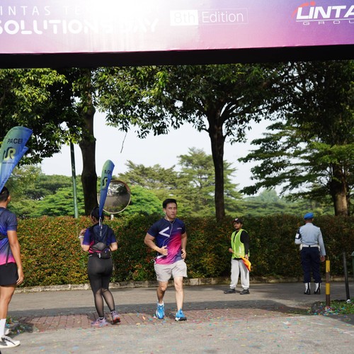 Race photo from LINTAS TEKNOLOGI SOLUTIONS DAY