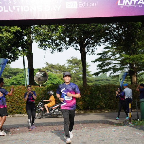 Race photo from LINTAS TEKNOLOGI SOLUTIONS DAY