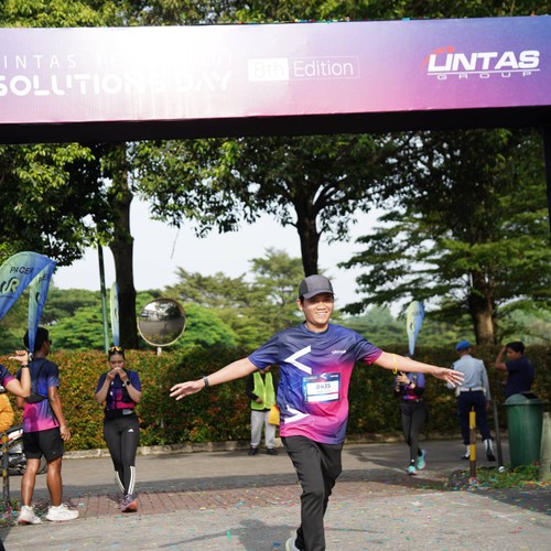 Race photo from LINTAS TEKNOLOGI SOLUTIONS DAY