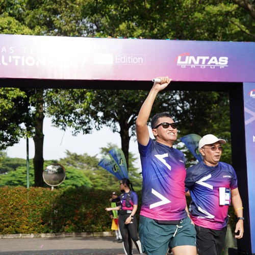 Race photo from LINTAS TEKNOLOGI SOLUTIONS DAY