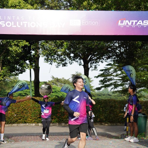 Race photo from LINTAS TEKNOLOGI SOLUTIONS DAY