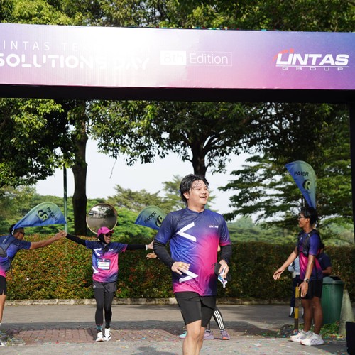 Race photo from LINTAS TEKNOLOGI SOLUTIONS DAY