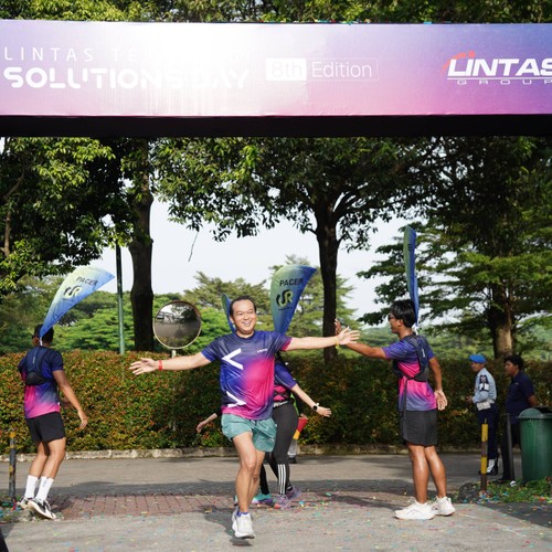 Race photo from LINTAS TEKNOLOGI SOLUTIONS DAY