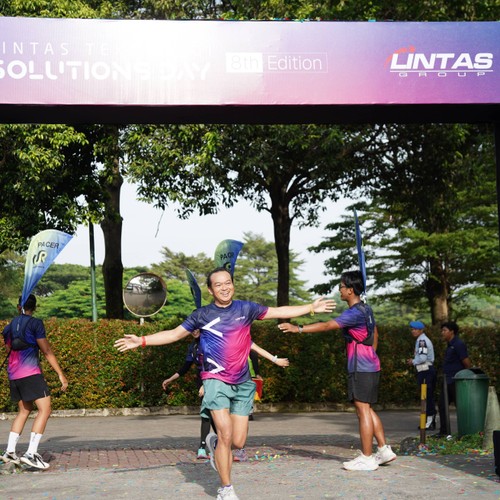 Race photo from LINTAS TEKNOLOGI SOLUTIONS DAY