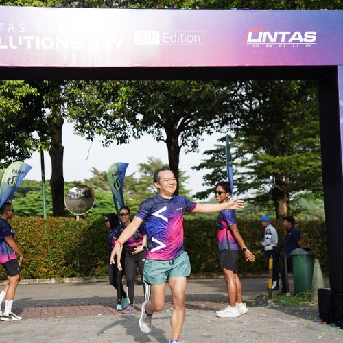 Race photo from LINTAS TEKNOLOGI SOLUTIONS DAY