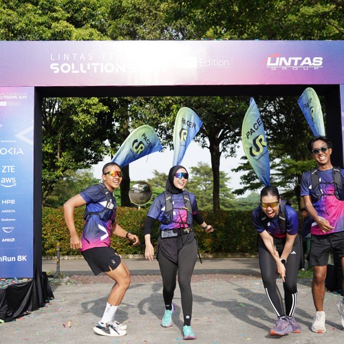 Race photo from LINTAS TEKNOLOGI SOLUTIONS DAY