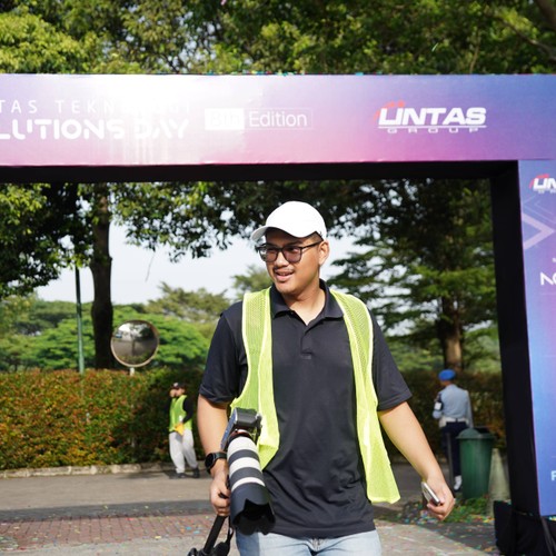 Race photo from LINTAS TEKNOLOGI SOLUTIONS DAY